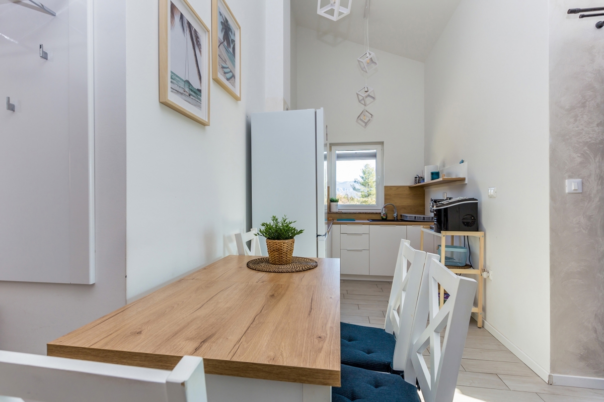 ČIŽIĆI, OTOK KRK - Apartma s pogledom na morje
