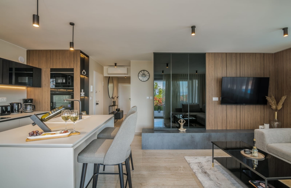 MALINSKA - Luksuzni apartma z bazenom blizu morja