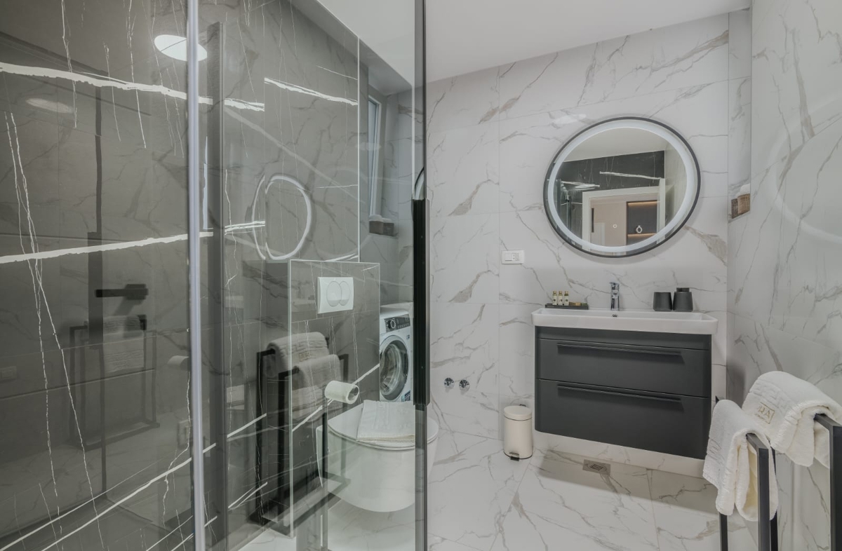 MALINSKA - Luksuzni apartma z bazenom blizu morja