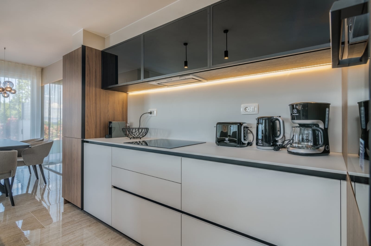 MALINSKA - Luksuzni apartma z bazenom blizu morja