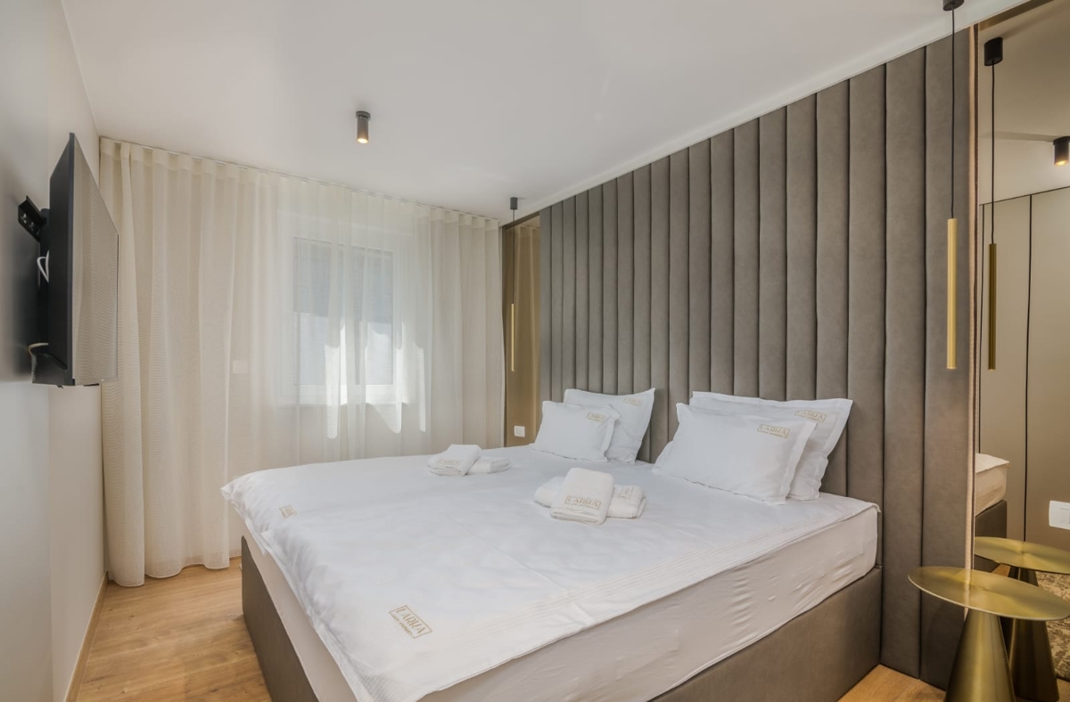 MALINSKA - Luksuzni apartma z bazenom blizu morja