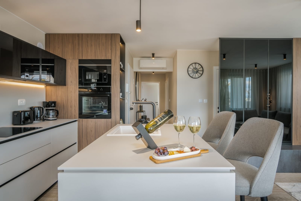 MALINSKA - Luksuzni apartma z bazenom blizu morja