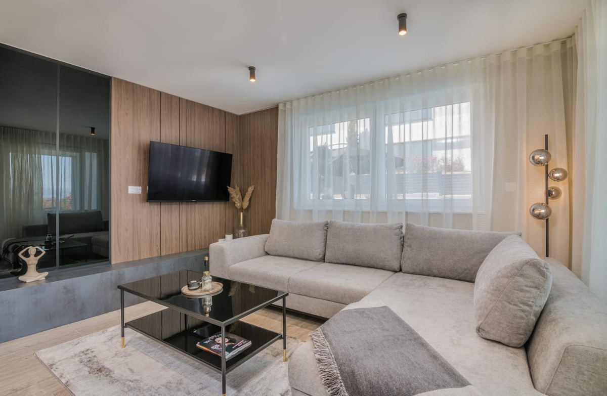 MALINSKA - Luksuzni apartma z bazenom blizu morja