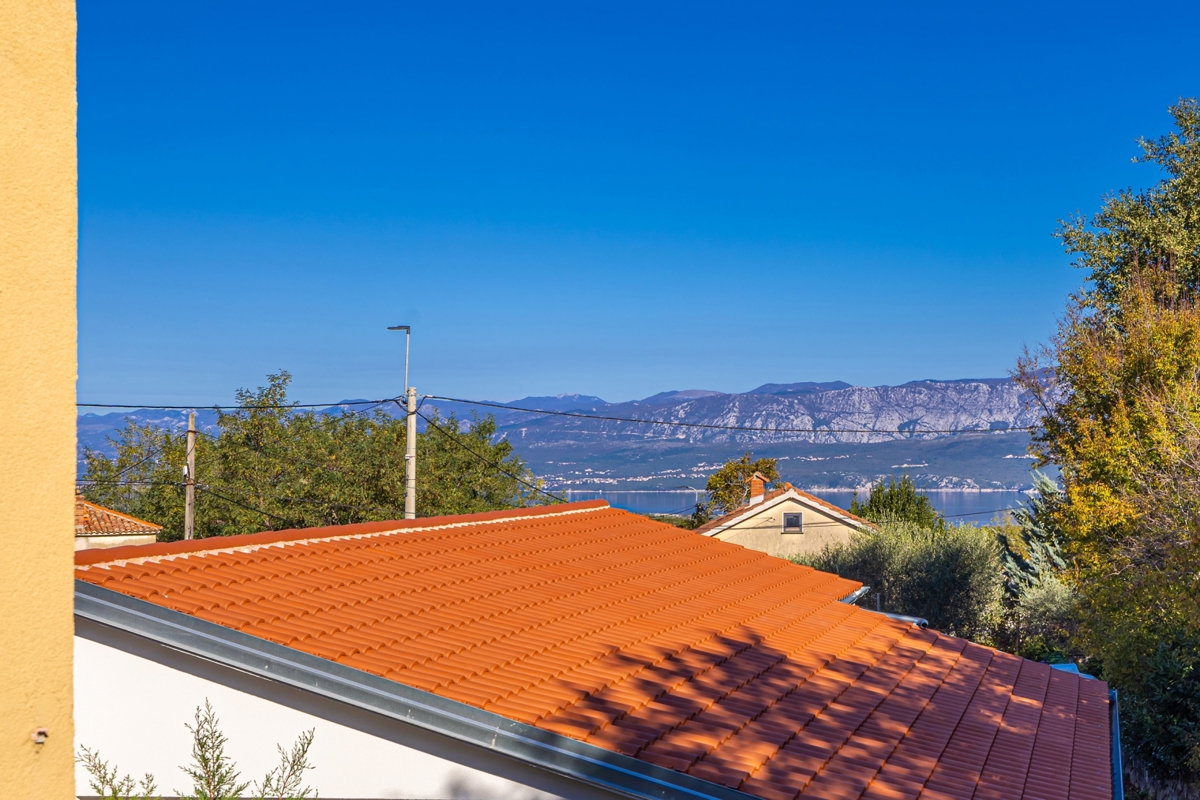 OTOK KRK - Hiša dvojček z dvema apartmajema