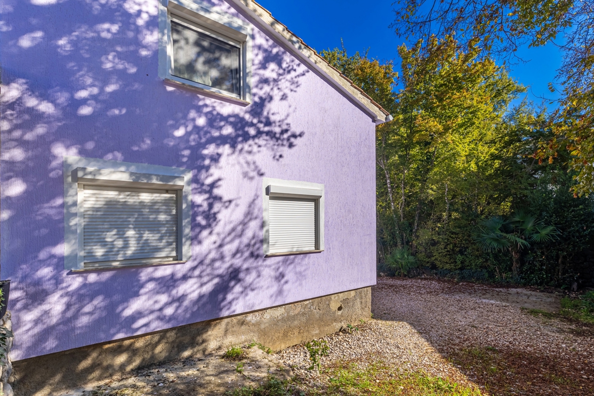 OTOK KRK - Hiša dvojček z dvema apartmajema