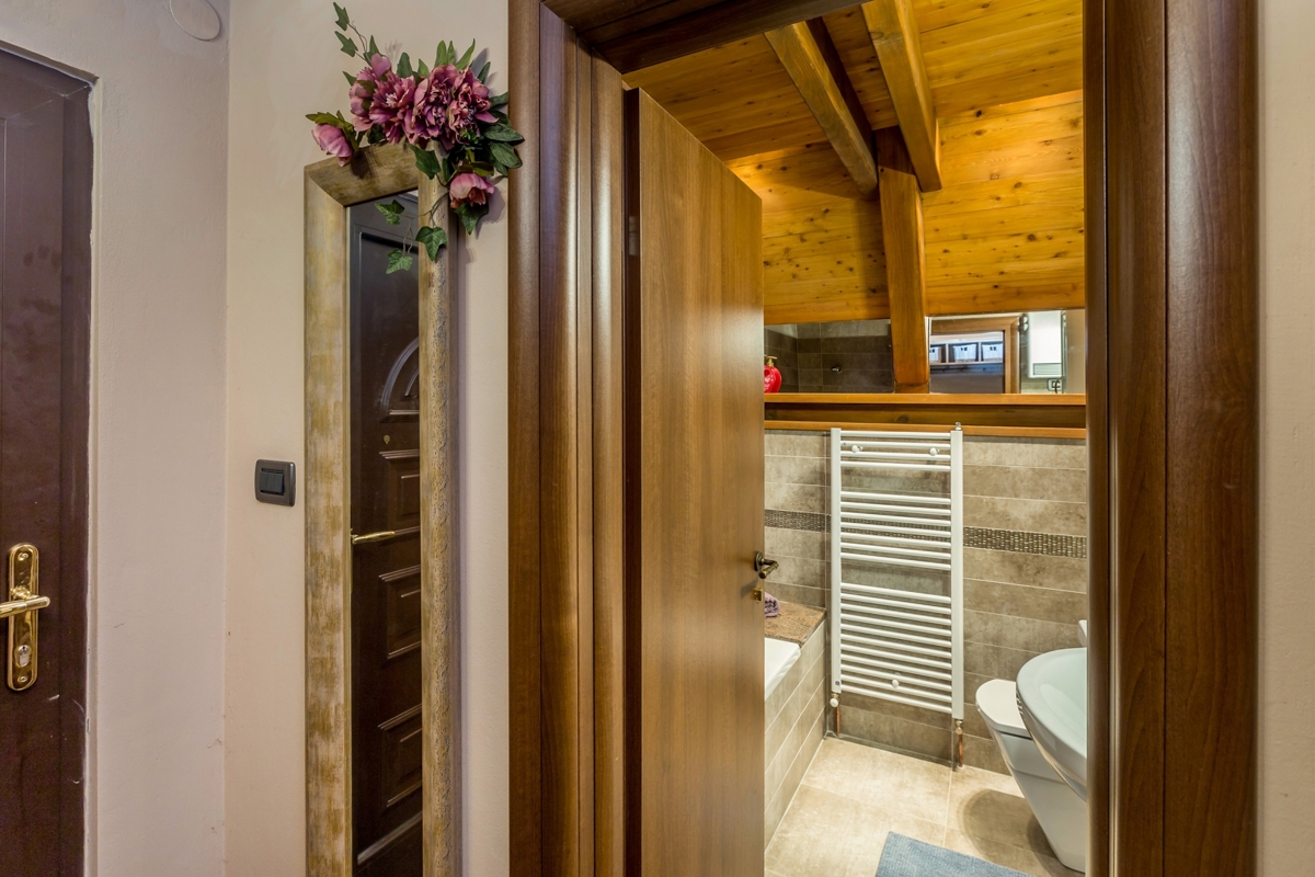 GORSKI KOTAR, LIČ - Planinska hiša z wellnessom