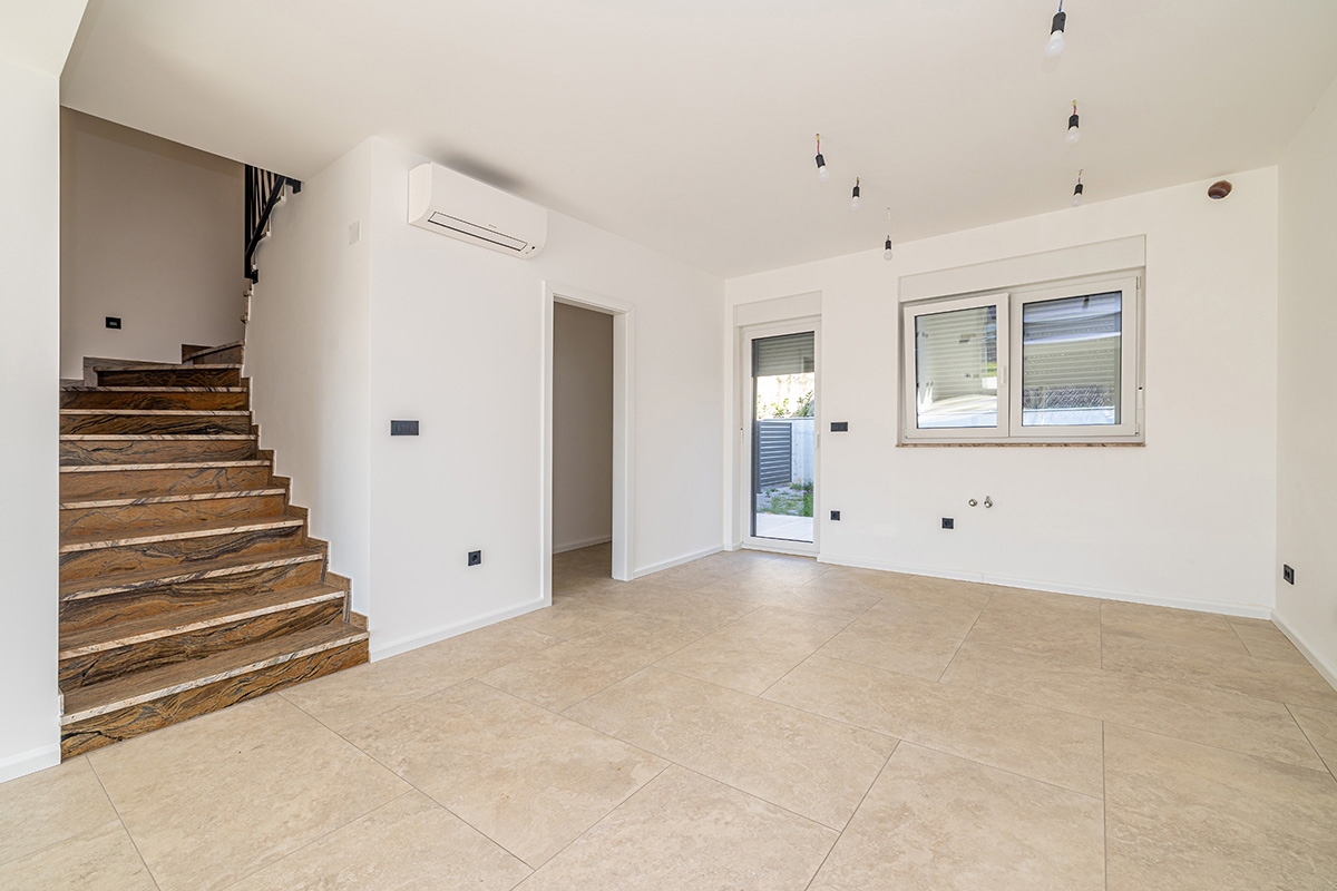 Kukuljanovo - Vrstna hiša z vrtom