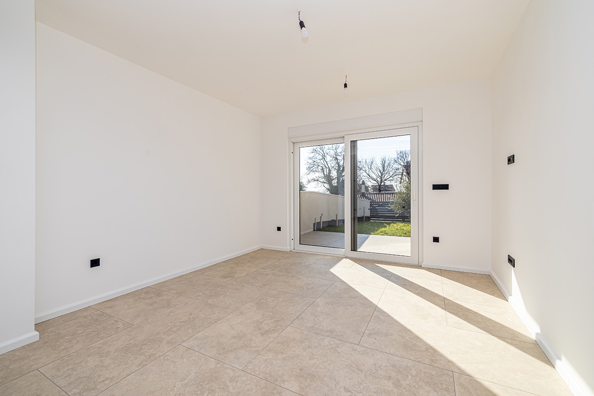 Kukuljanovo - Vrstna hiša z vrtom