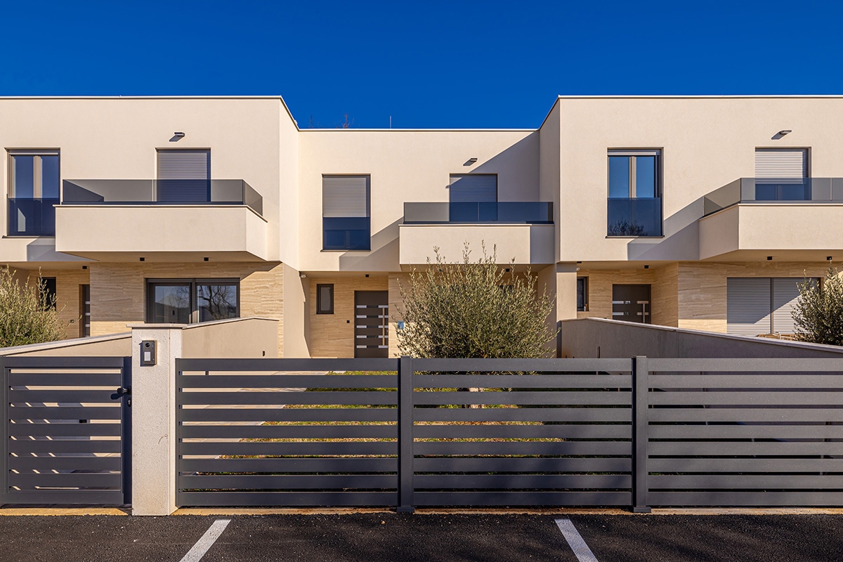 Kukuljanovo - Vrstna hiša z vrtom