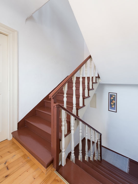 MALI LOŠINJ - stara vila s 6 apartmaji 100 metrov od morja