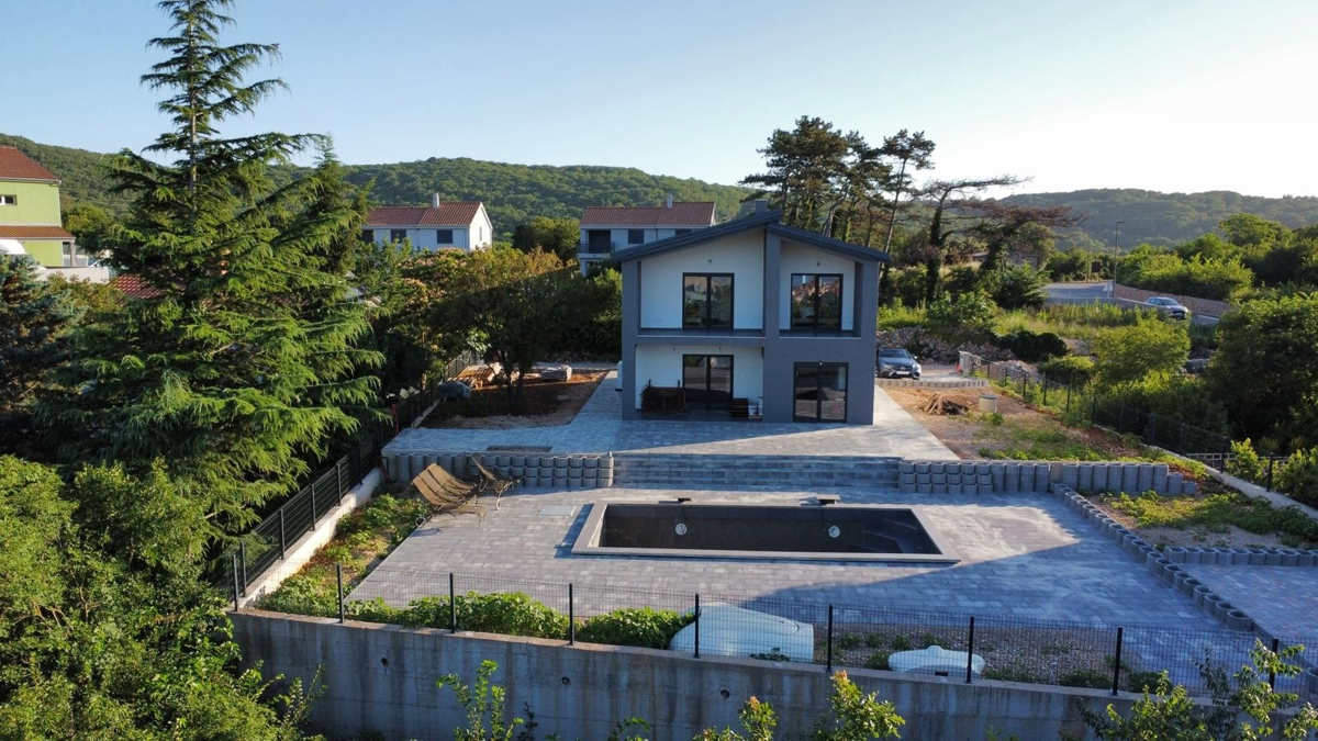 OTOK KRK, VRBNIK - Luksuzna vila z bazenom in pogledom na morje