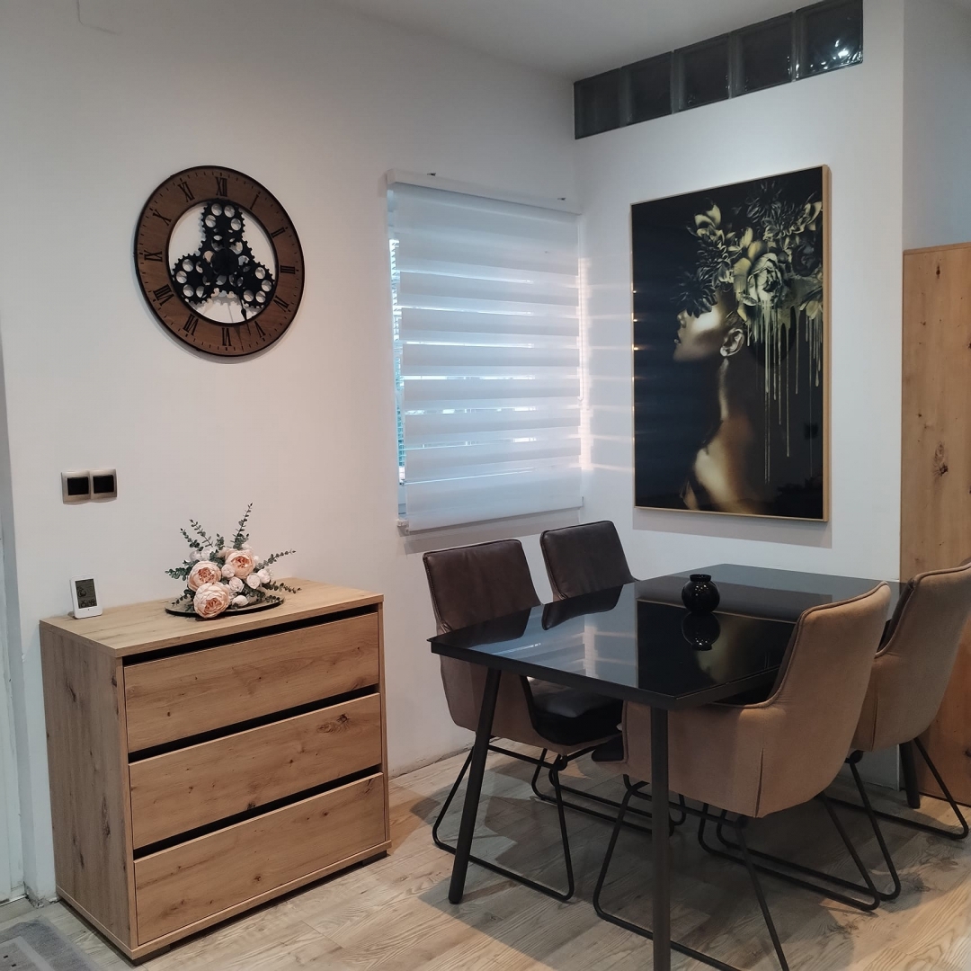 RAVNA GORA – Hiša z wellnessom, stanovanjem in dvoriščem za mirno življenje