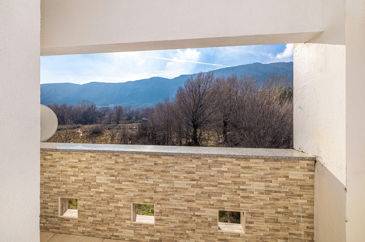 OTOK KRK, BAŠKA - Dvoetažni apartma s pogledom na morje