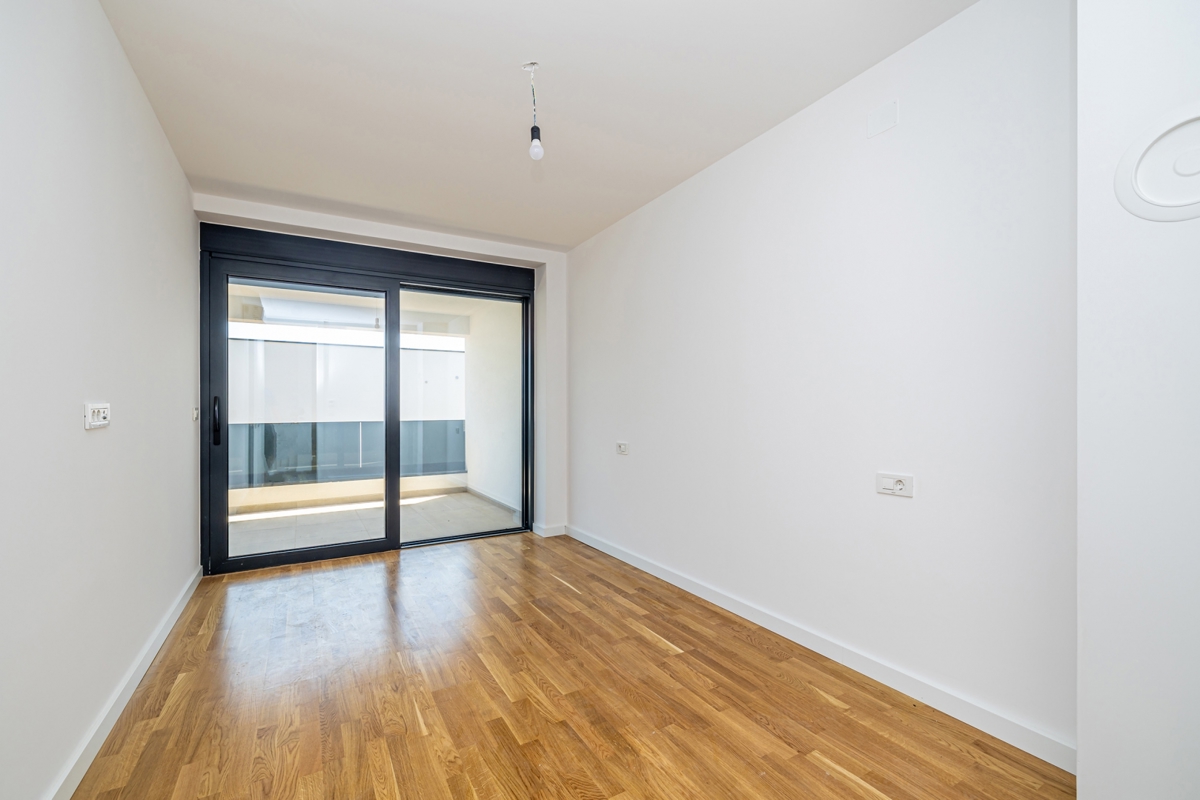 Mesto Krk - Dvonadstropni luksuzni apartma s strešno teraso in bazenom