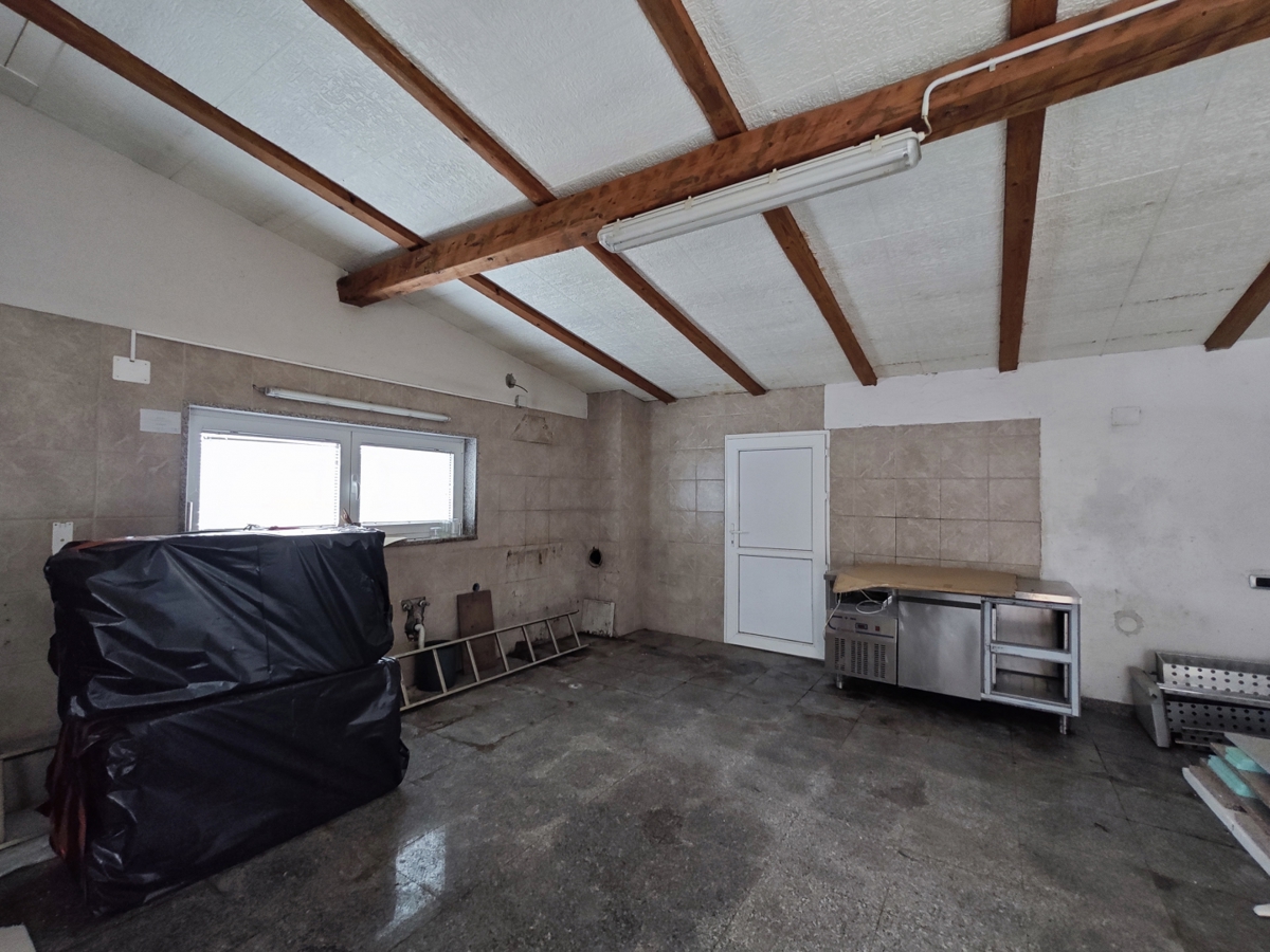 Hiša Vrata, Fužine, 295m2