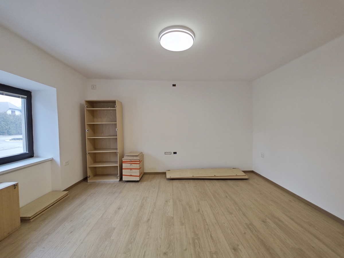 Hiša Vrata, Fužine, 295m2