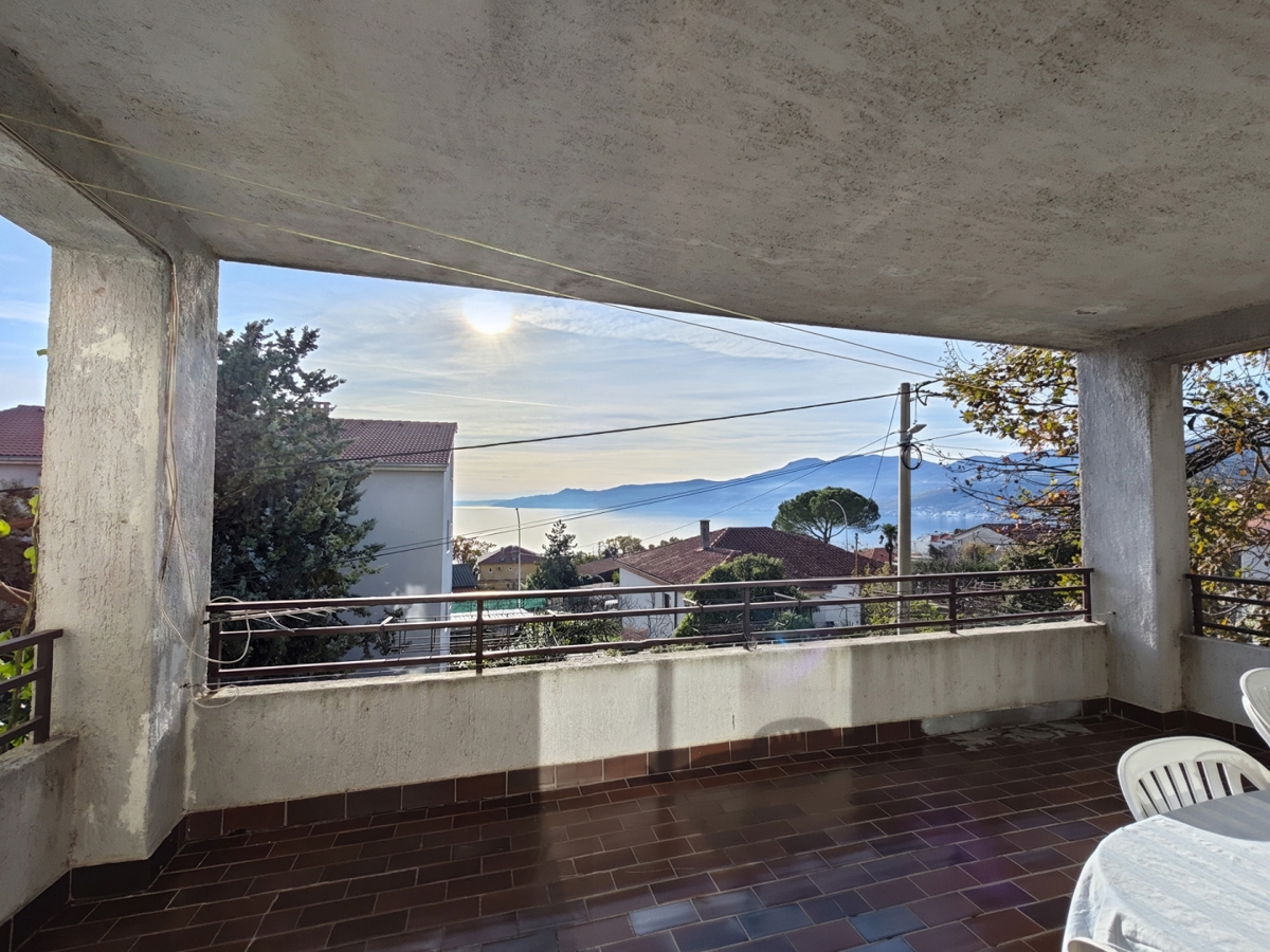 RIJEKA, MARČELJEVA DRAGA - stanovanje z ložo in pogledom na Kvarner
