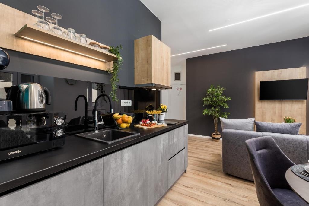 Center Reke - Tri enosobna stanovanja, uveljavljena najemniška dejavnost