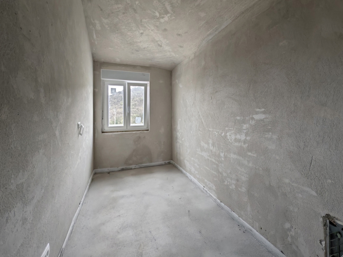 RIJEKA, ŠKURINJE - Končna hiša v vrsti s tremi spalnicami