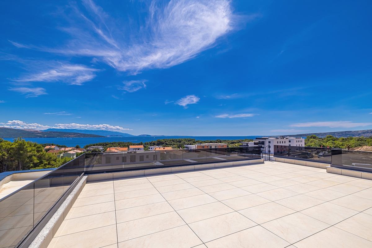 Mesto Krk - Luksuzni penthouse s panoramskim pogledom in bazenom