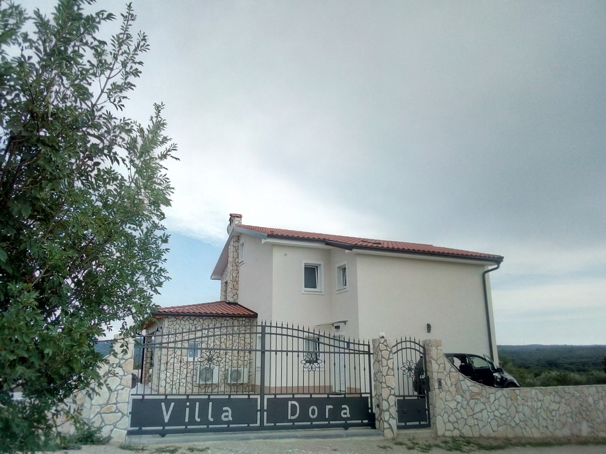 OTOK KRK - Luksuzna vila s panoramskim pogledom na morje