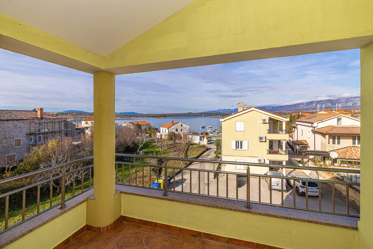 OTOK KRK, KLIMNO - Apartma 50 metrov od morja