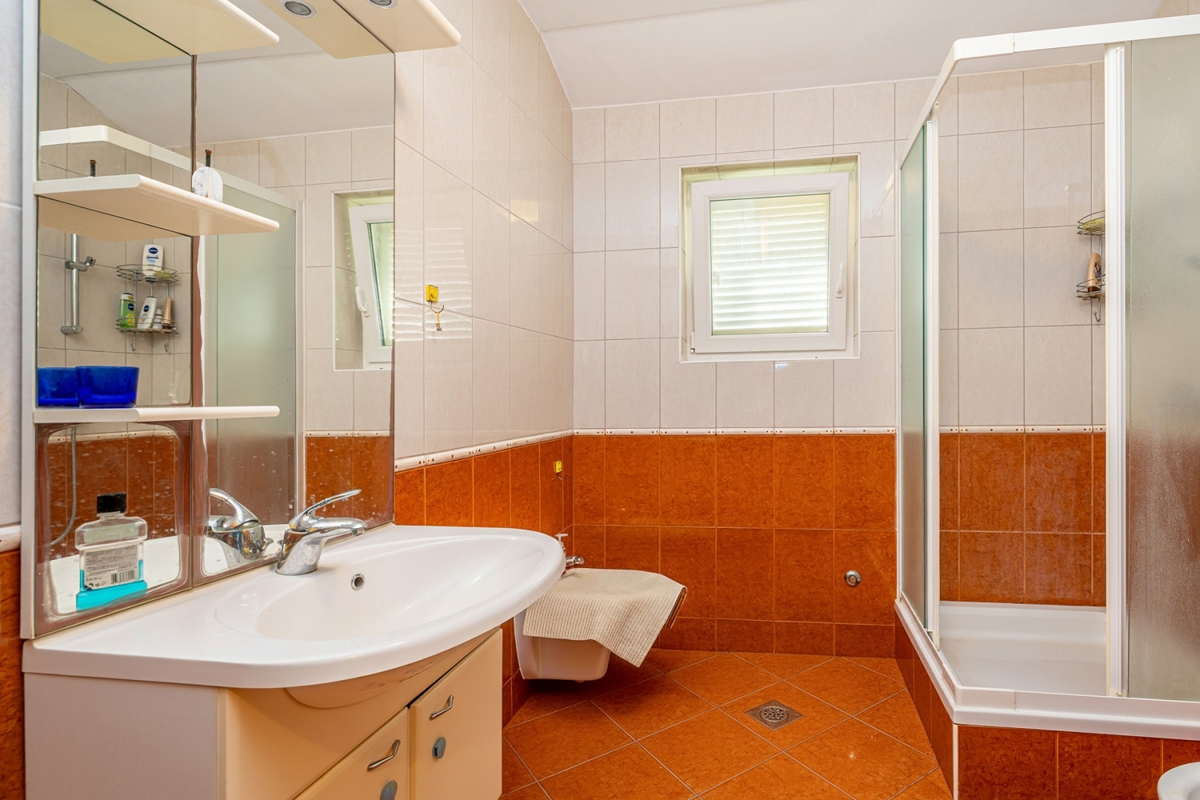 OTOK KRK, KLIMNO - Apartma 50 metrov od morja