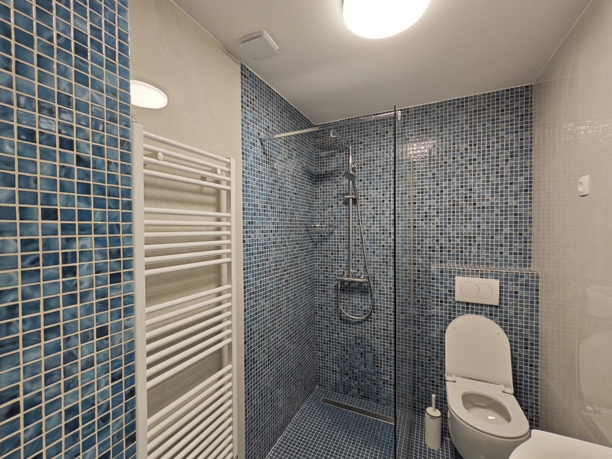 RIJEKA, SUŠAČKA DRAGA - Prostorno stanovanje v pritličju z dvema parkirnima mestoma