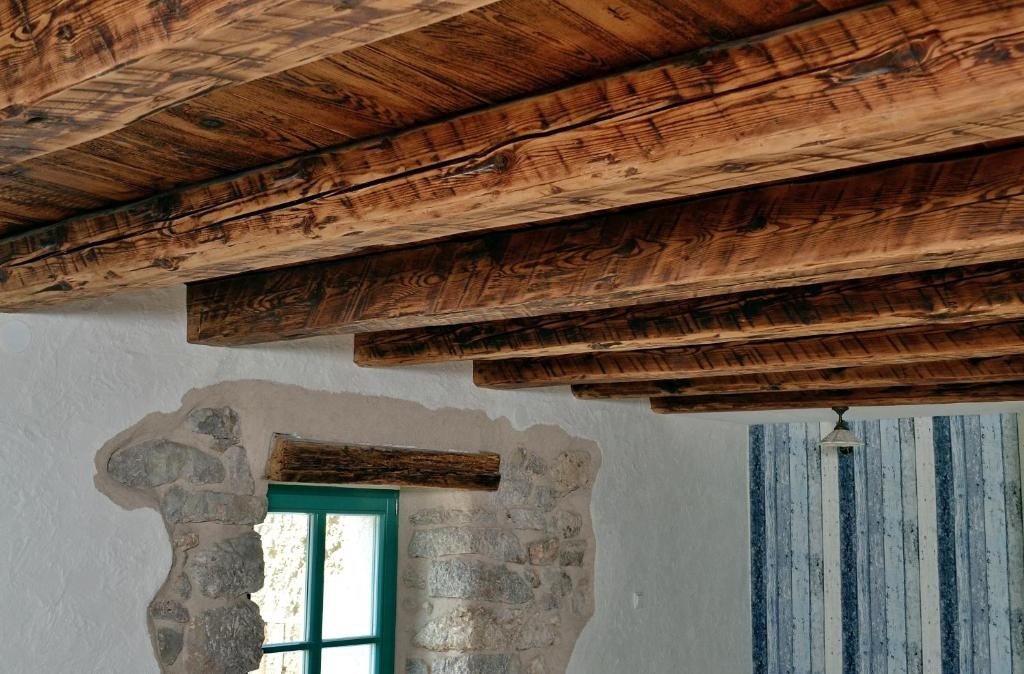 OTOK KRK, MALINSKA - Očarljiva kamnita hiša z bazenom