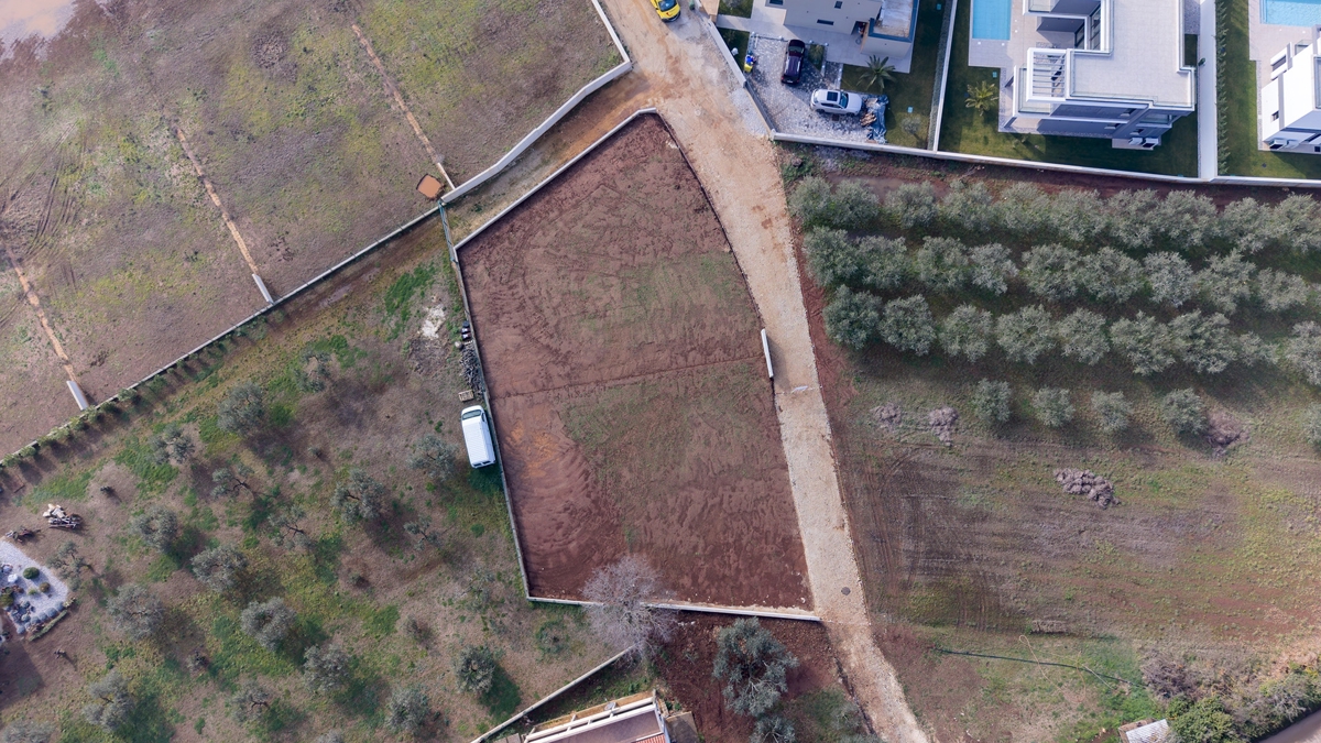 MEDULIN, POMER - Atraktivno zemljišče 70 metrov od morja