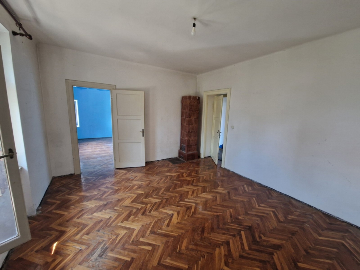 RIJEKA, BULEVARD - Trisobno stanovanje s parkirnim mestom