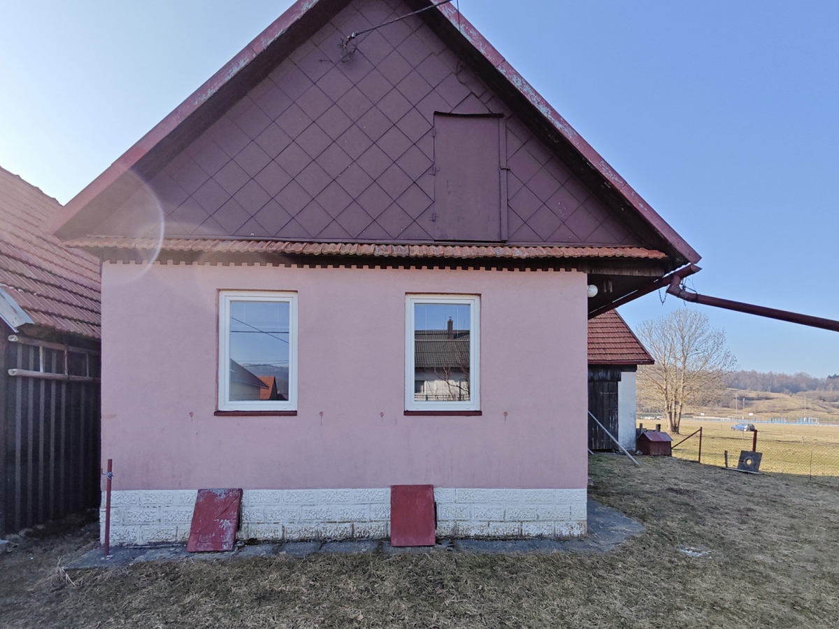 MRKOPALJ - Samostojna hiša z velikim potencialom