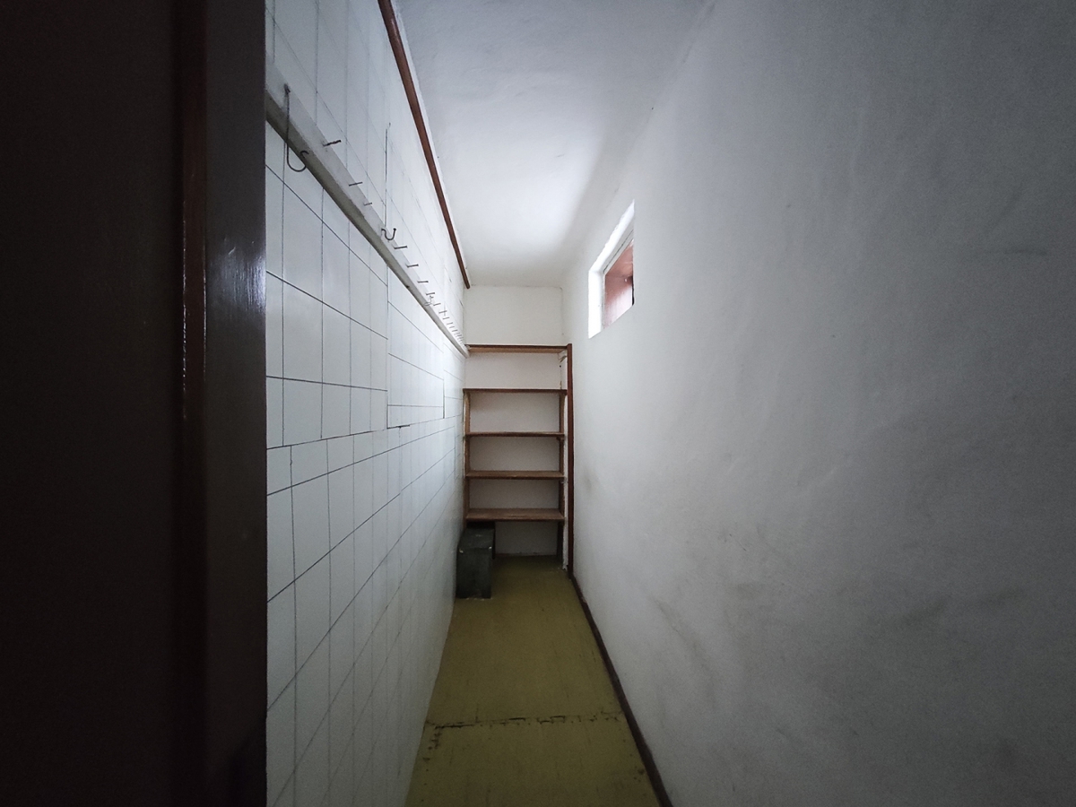 MRKOPALJ - Samostojna hiša z velikim potencialom