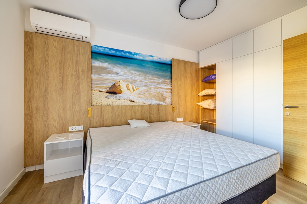 MALINSKA - Dva apartmaja z bazenom