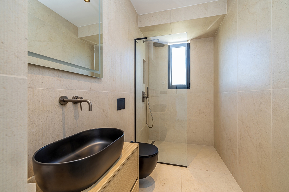 Mesto Krk - Luksuzni enosobni apartma s pogledom na morje