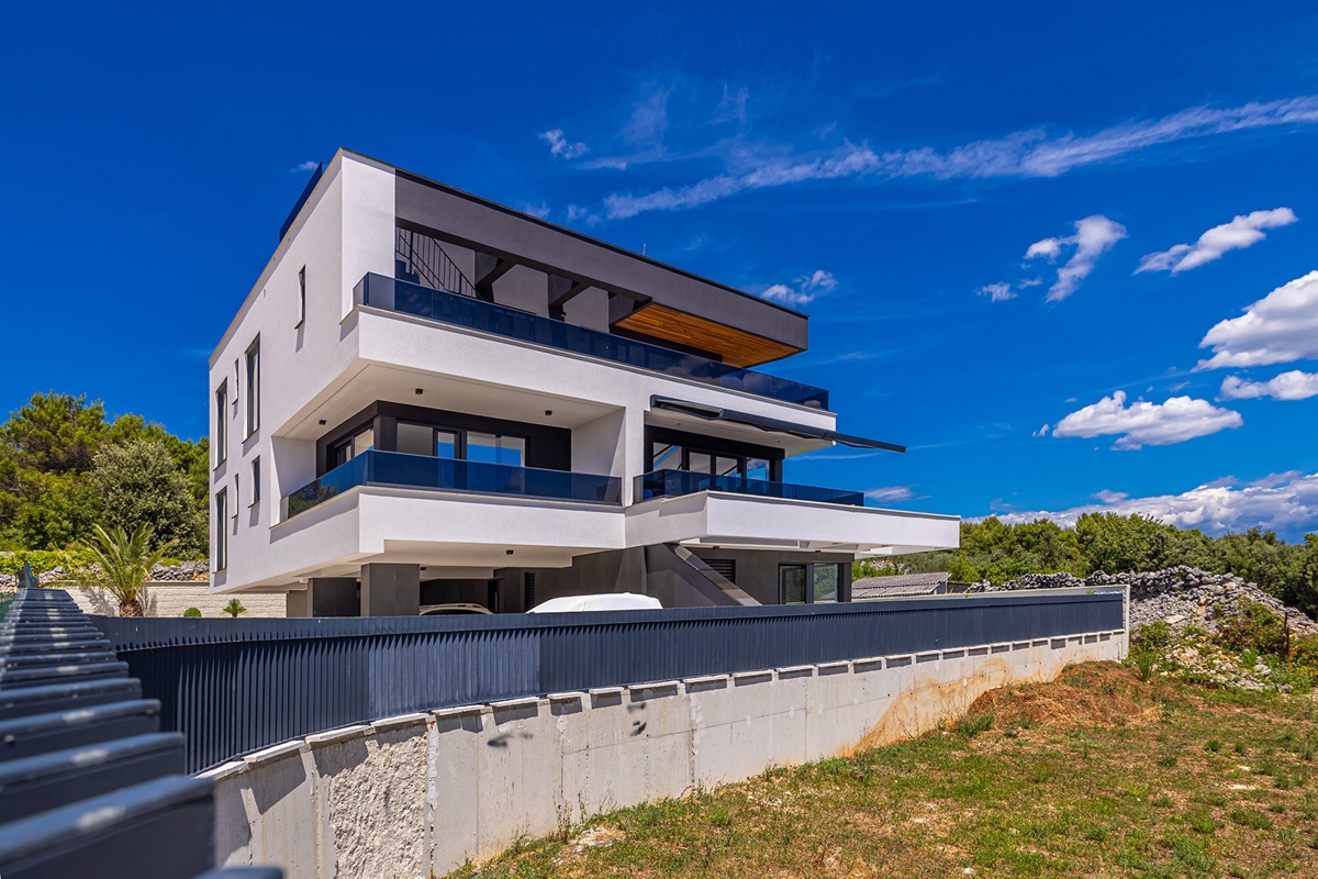 Mesto Krk - Luksuzni enosobni apartma s pogledom na morje