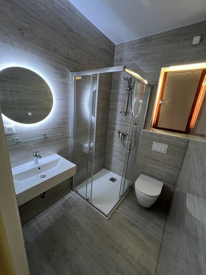 MESTO KRK - Penthouse prvi red do morja