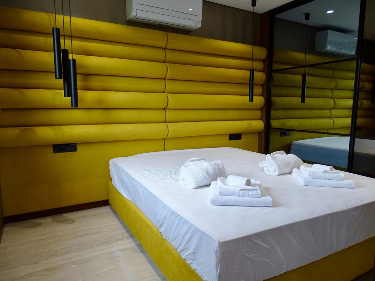 OTOK KRK, MALINSKA - Penthouse z bazenom le 150 metrov od morja