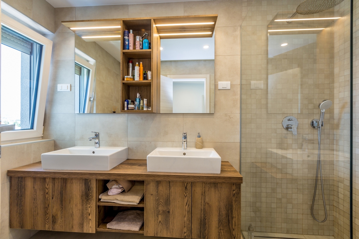 OTOK KRK, MALINSKA - Luksuzni penthouse z bazenom in panoramskim pogledom na morje