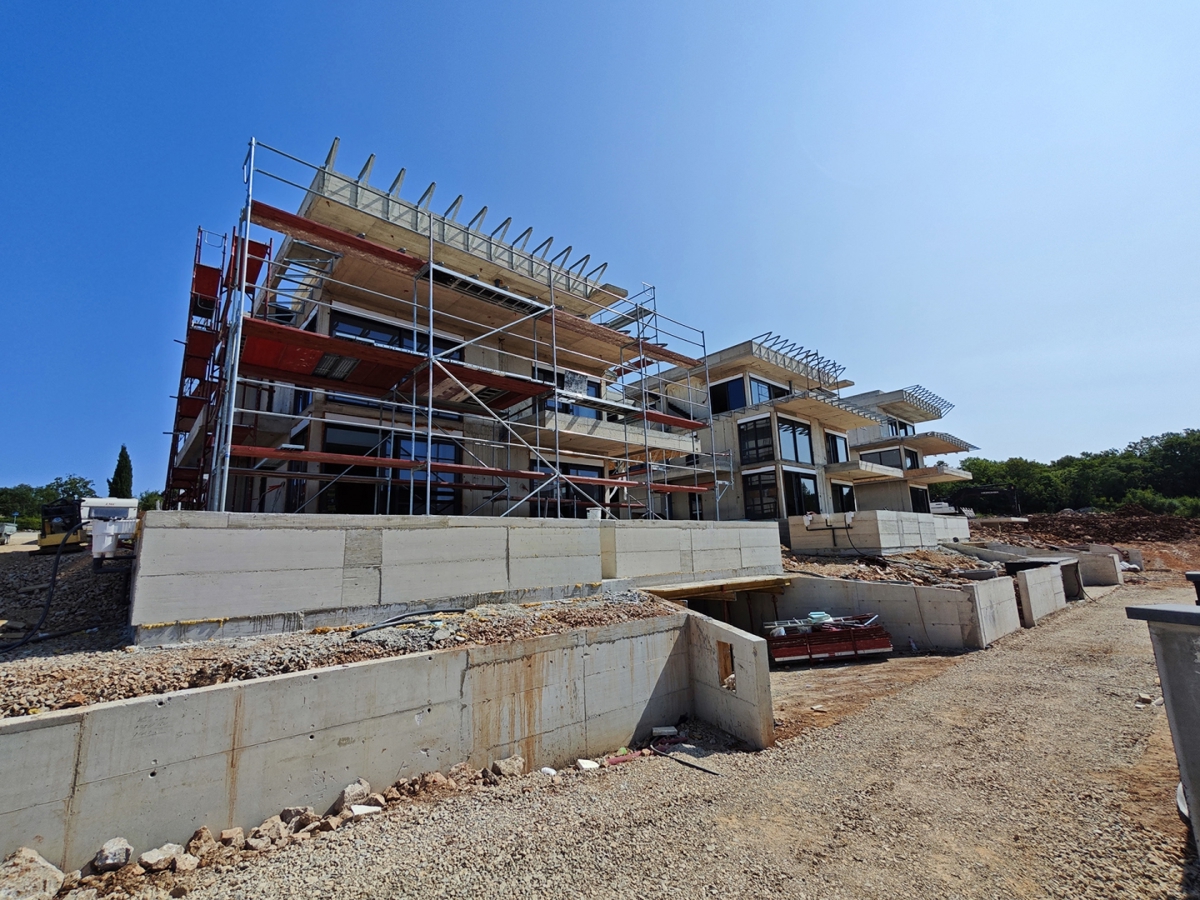 NJIVICE, KRK – Luksuzni dupleks apartma z zasebnim bazenom in pogledom na morje