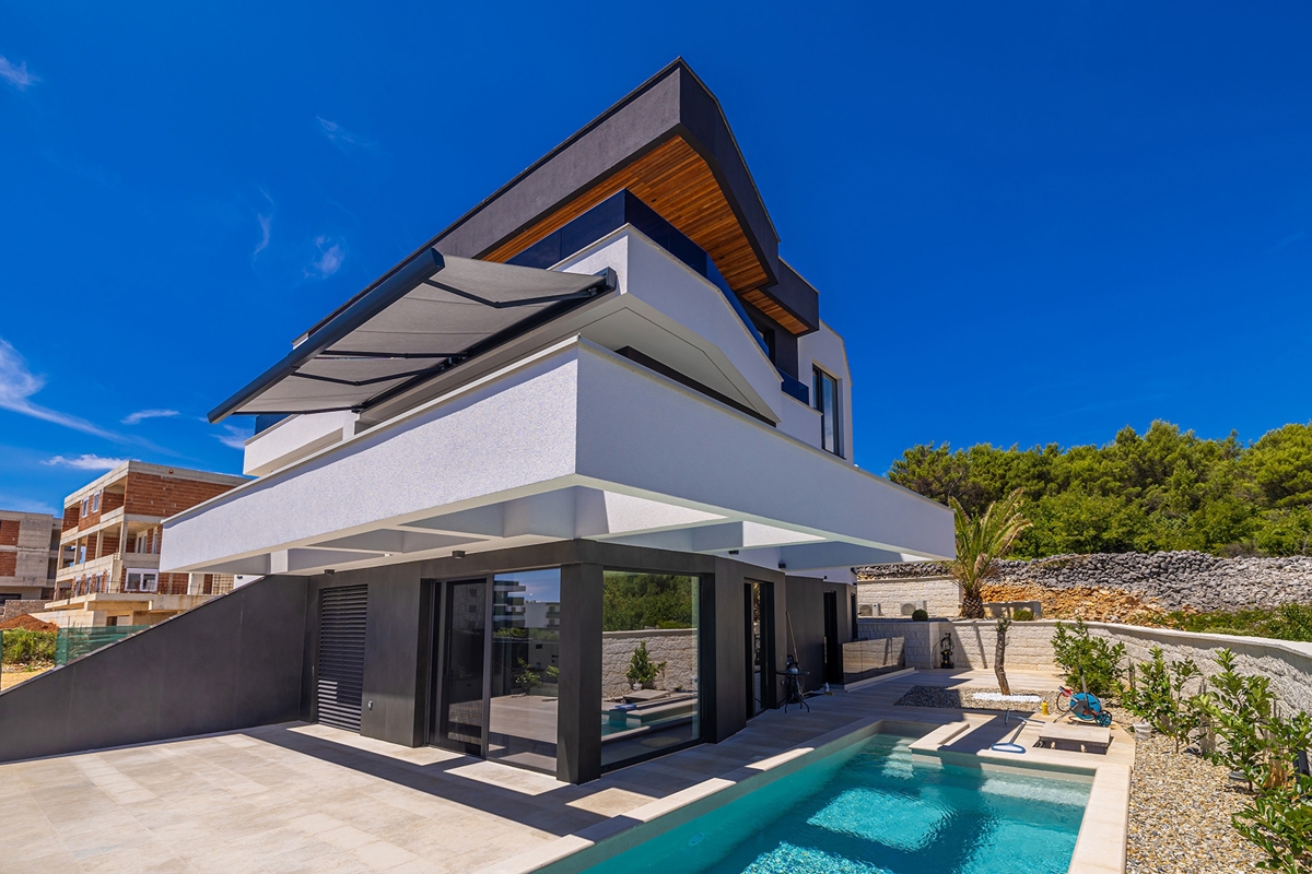 Mesto Krk - Luksuzni trisobni apartma z dnevno sobo