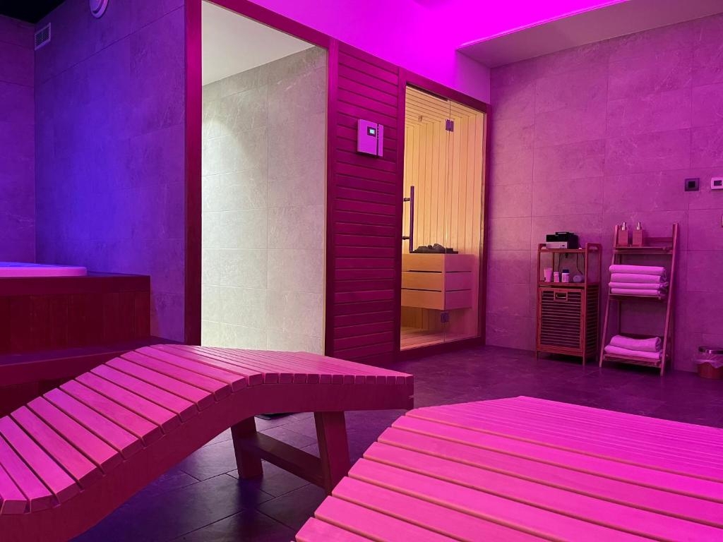 FUŽINE - Luksuzna vila z bazenom in velikim vrtom