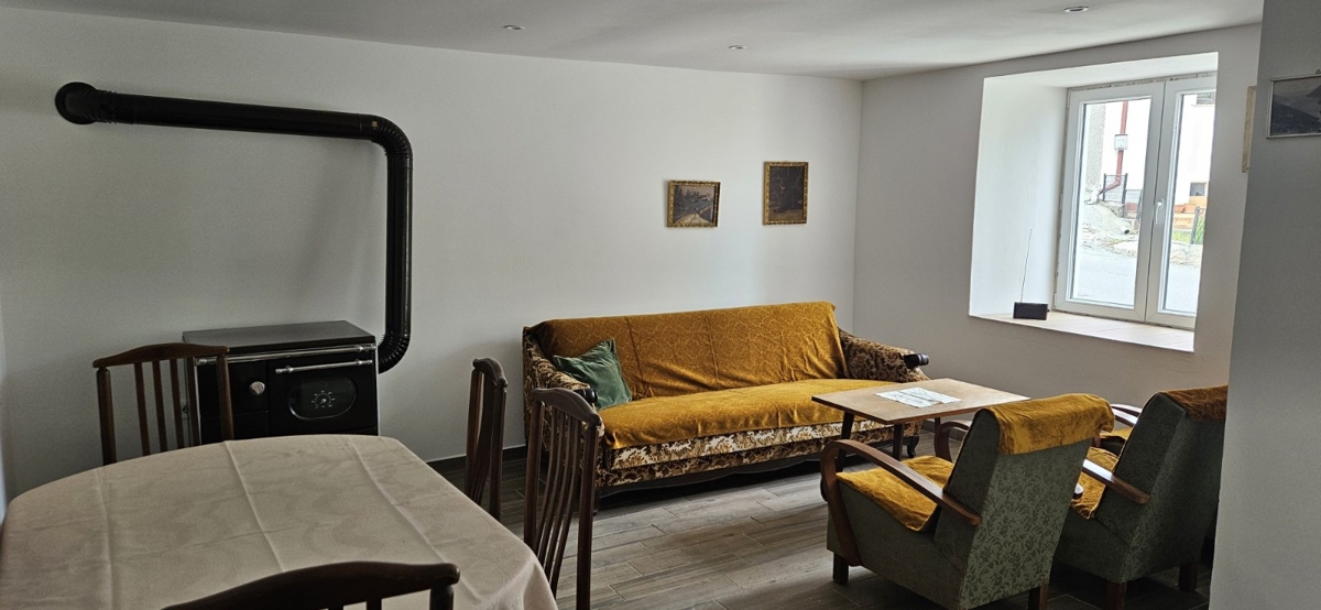 FUŽINE - Prenovljeno dvosobno stanovanje