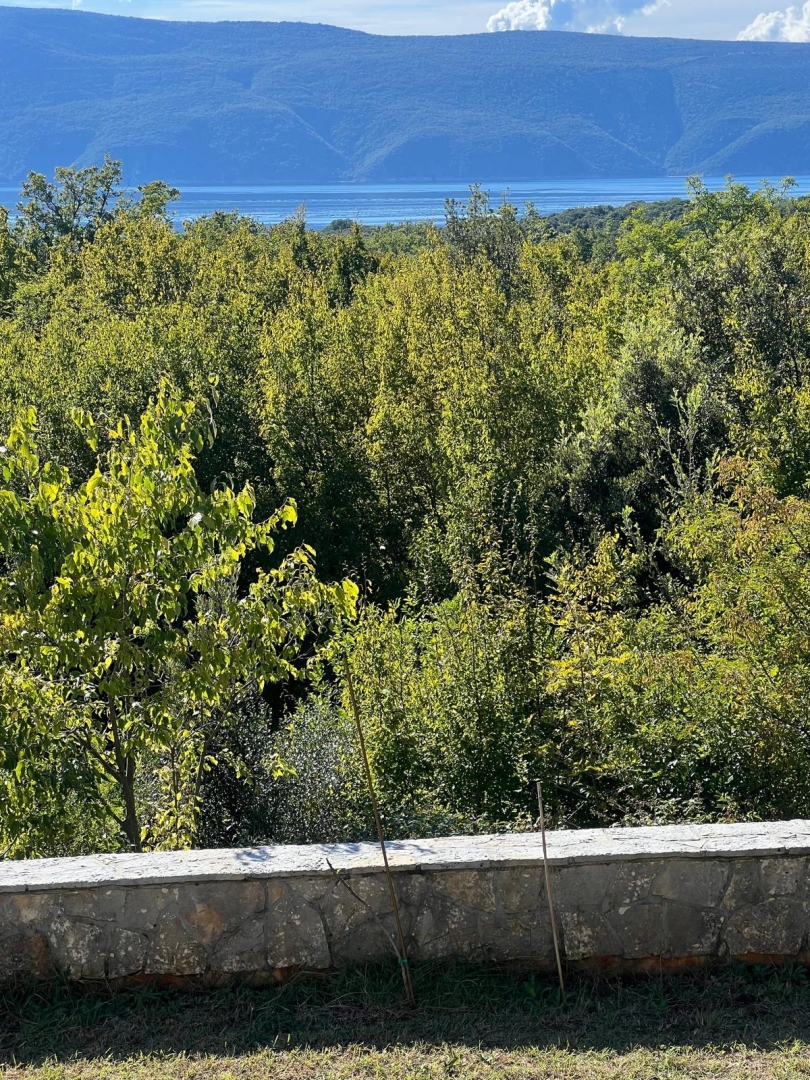 OTOK KRK, PINEZIĆI - Apartma v pritličju s pogledom na morje