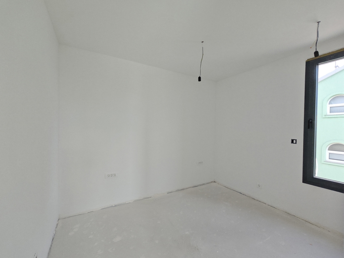 MESTO KRK - Luksuzno stanovanje v pritličju z vrtom