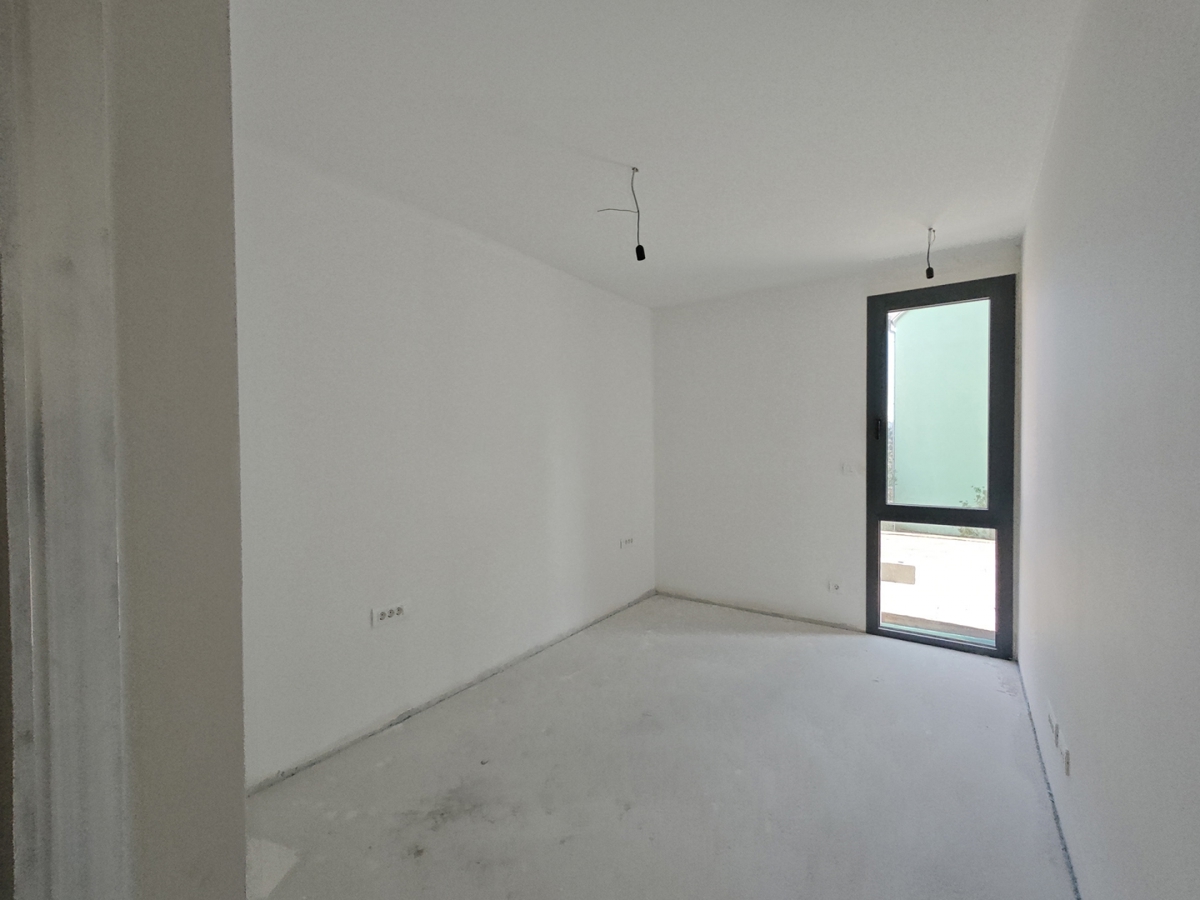 MESTO KRK - Luksuzno stanovanje v pritličju z vrtom