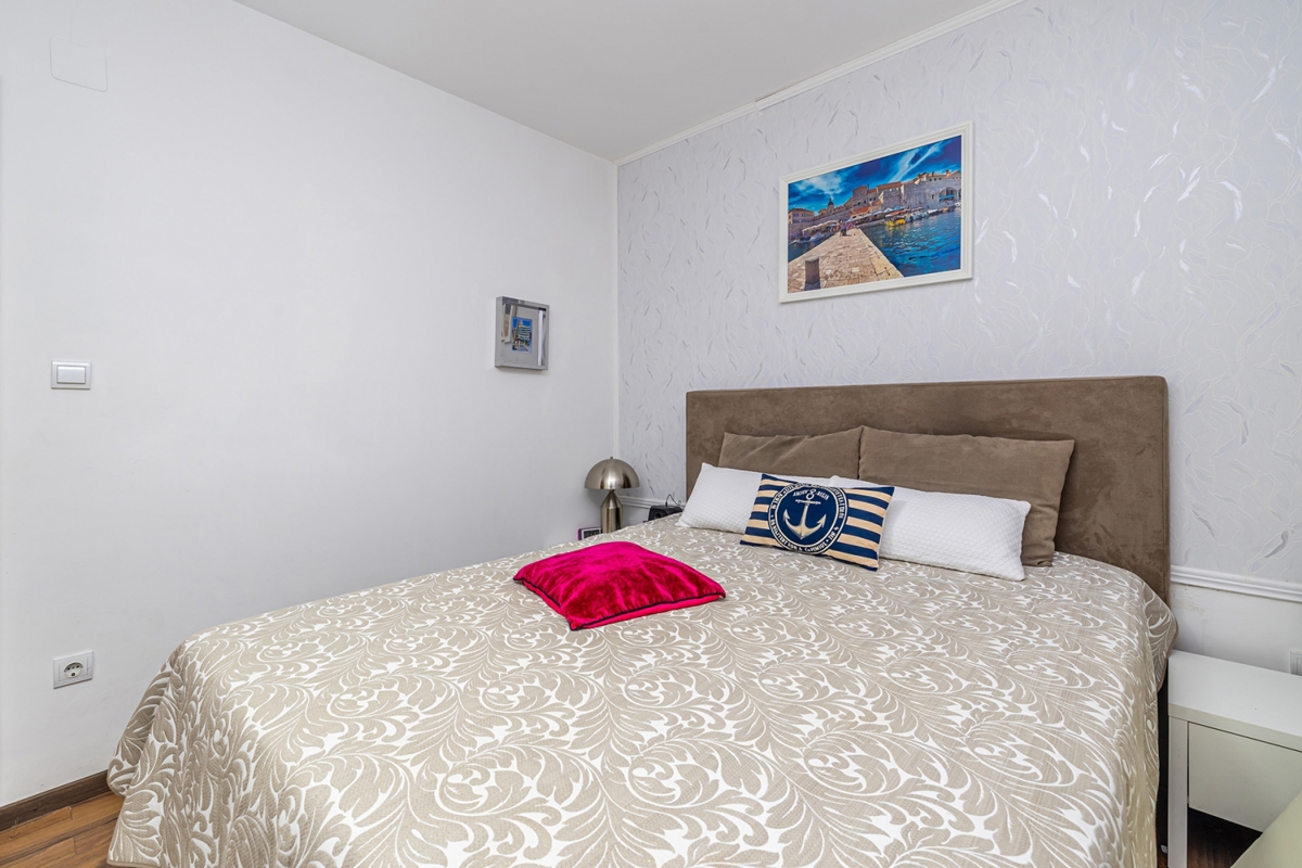 OTOK KRK, ŠILO - Apartma s skupnim bazenom