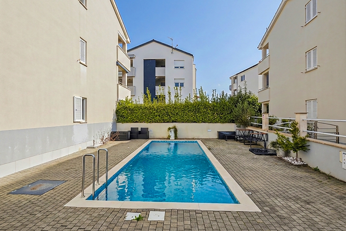 OTOK KRK, ŠILO - Apartma s skupnim bazenom