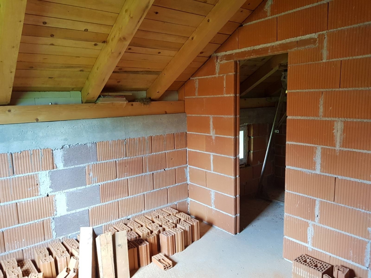 GORSKI KOTAR - Rohbau hiša pri Fužinah 