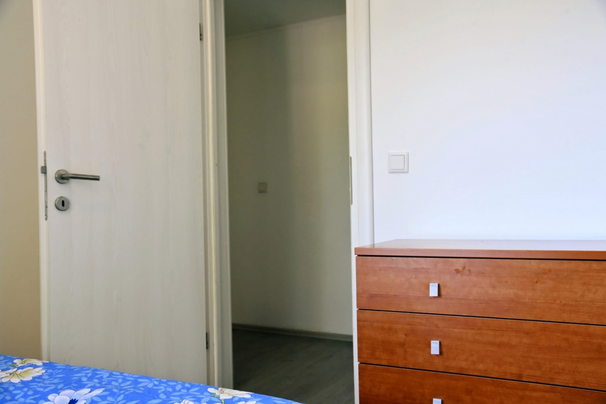 OTOK KRK, GOSTINJAC - Samostojna hiša z bazenom